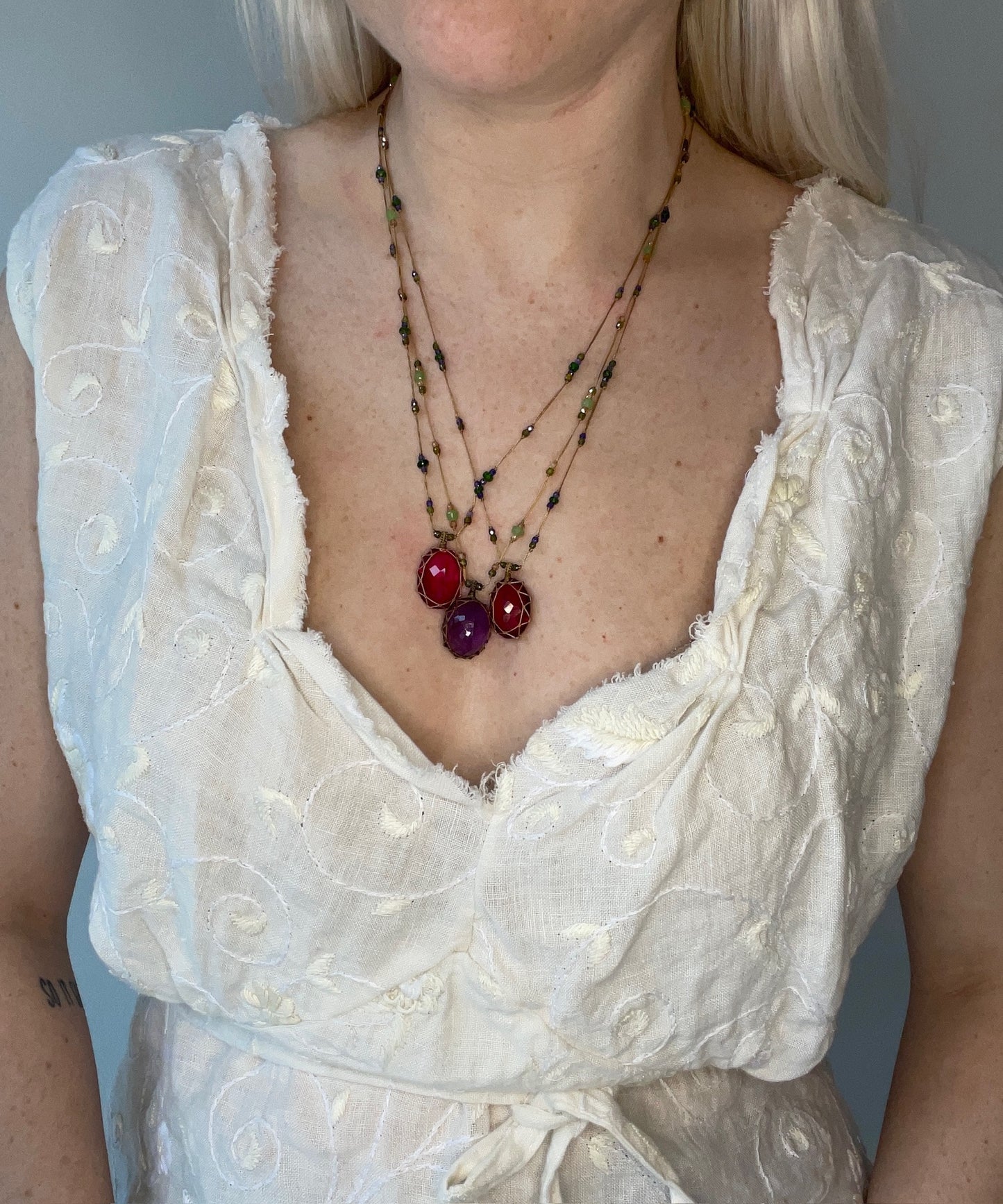 sharing indian glass red tibetan short necklace