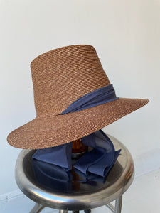 sue hat