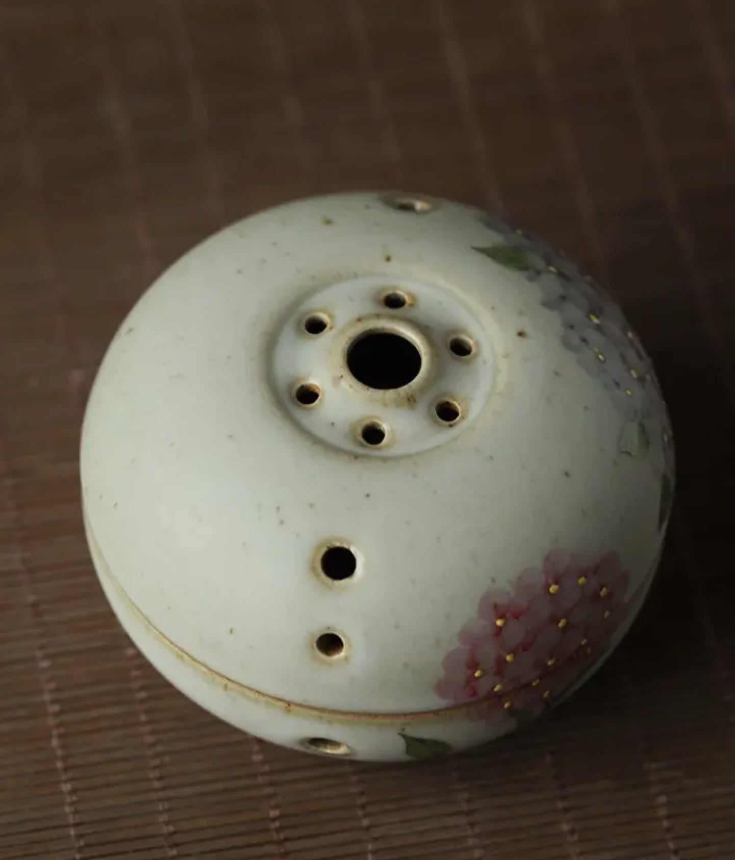 hydrangea incense holder box