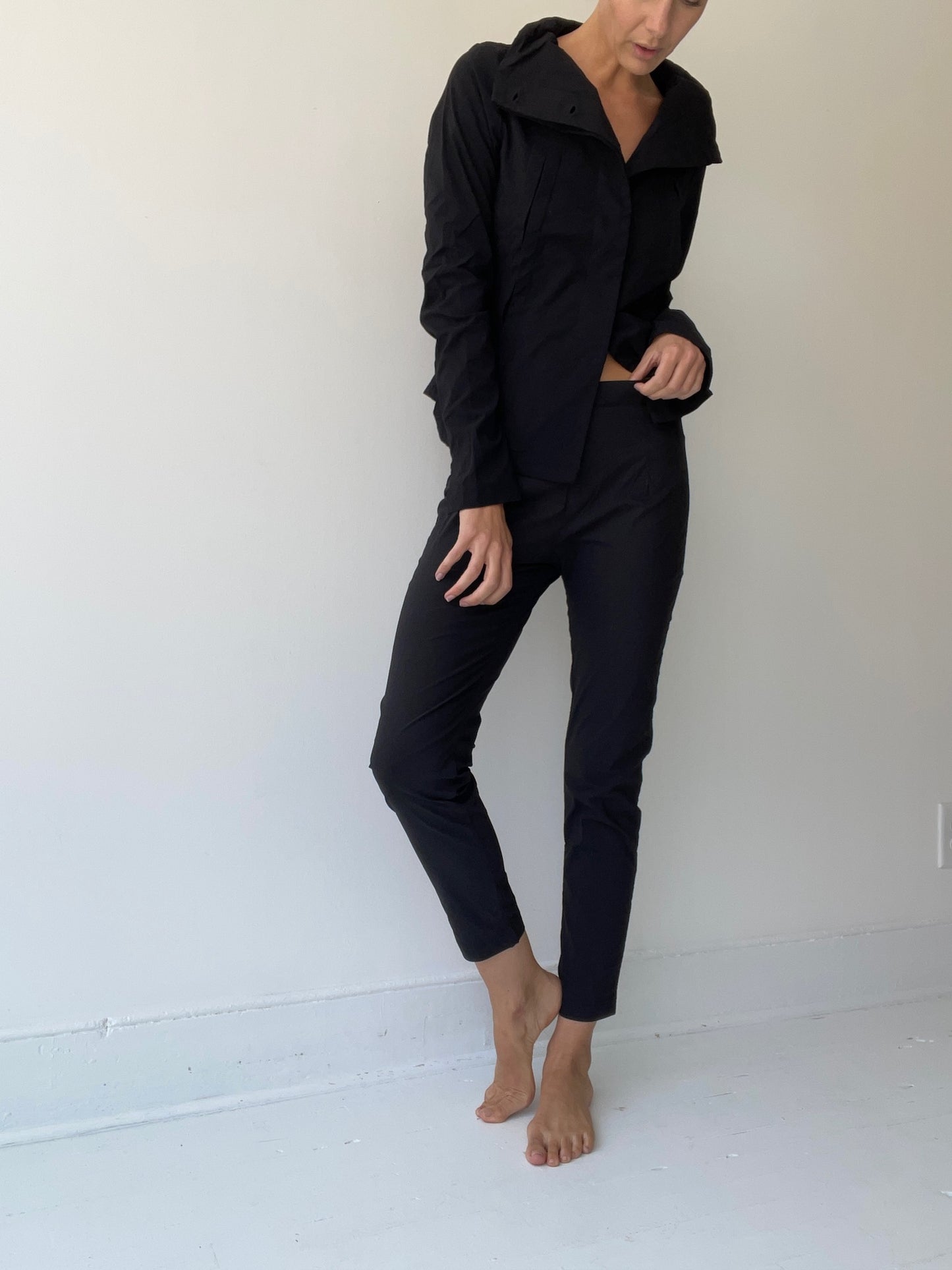 a rundholz black label pull on pants BLACK with 46% cotton/36% polyamide/13% linen/5% elastane