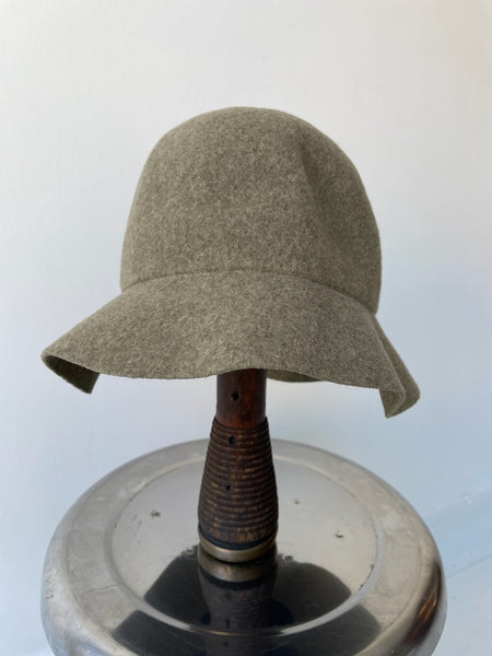 chisaki polo hat KHAKI