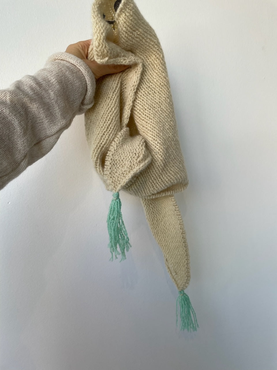 a chisaki hope stole scarf