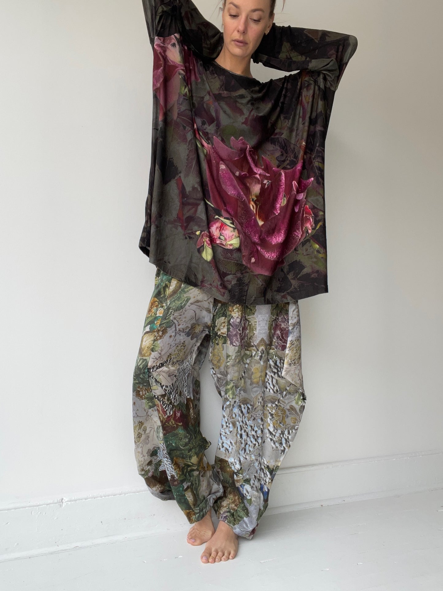 barbara bologna rose oversized top