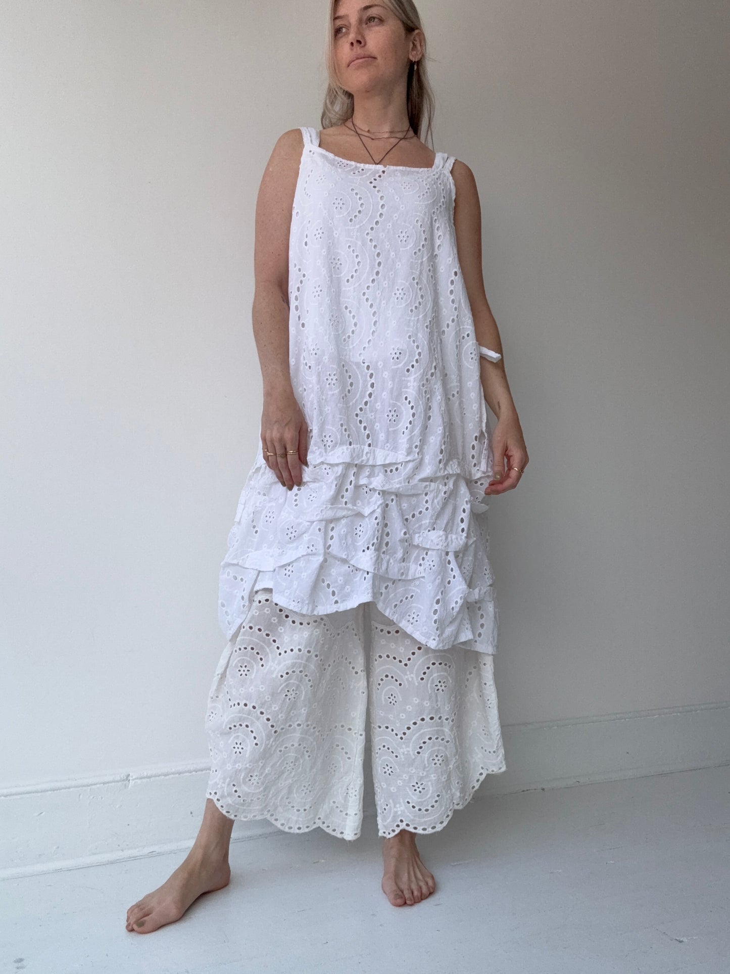 krista larson short wavey slip