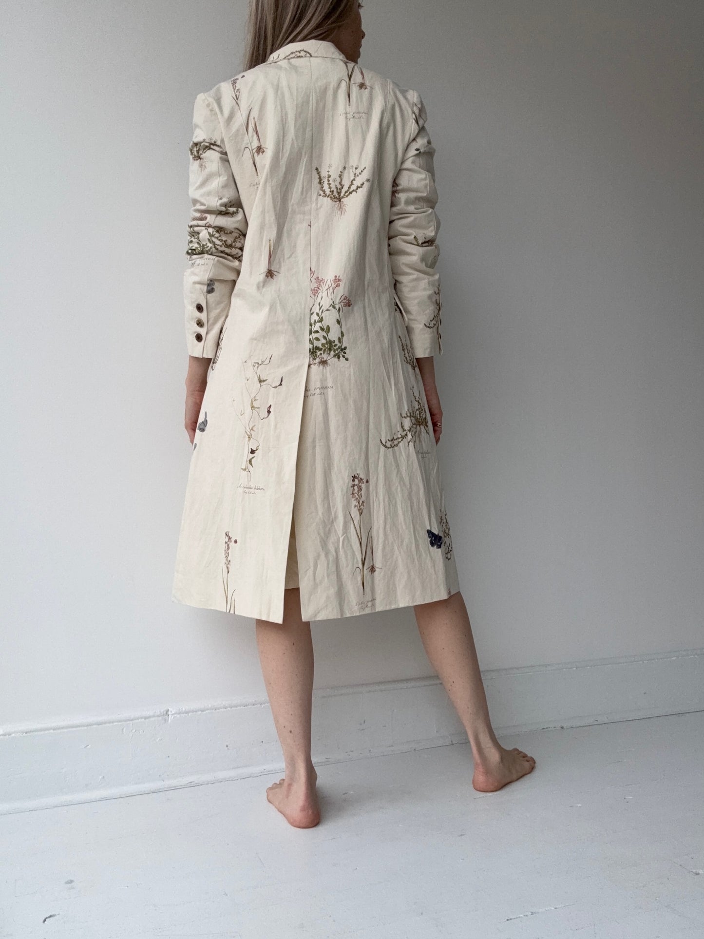 aleksandr manamïs summer coat