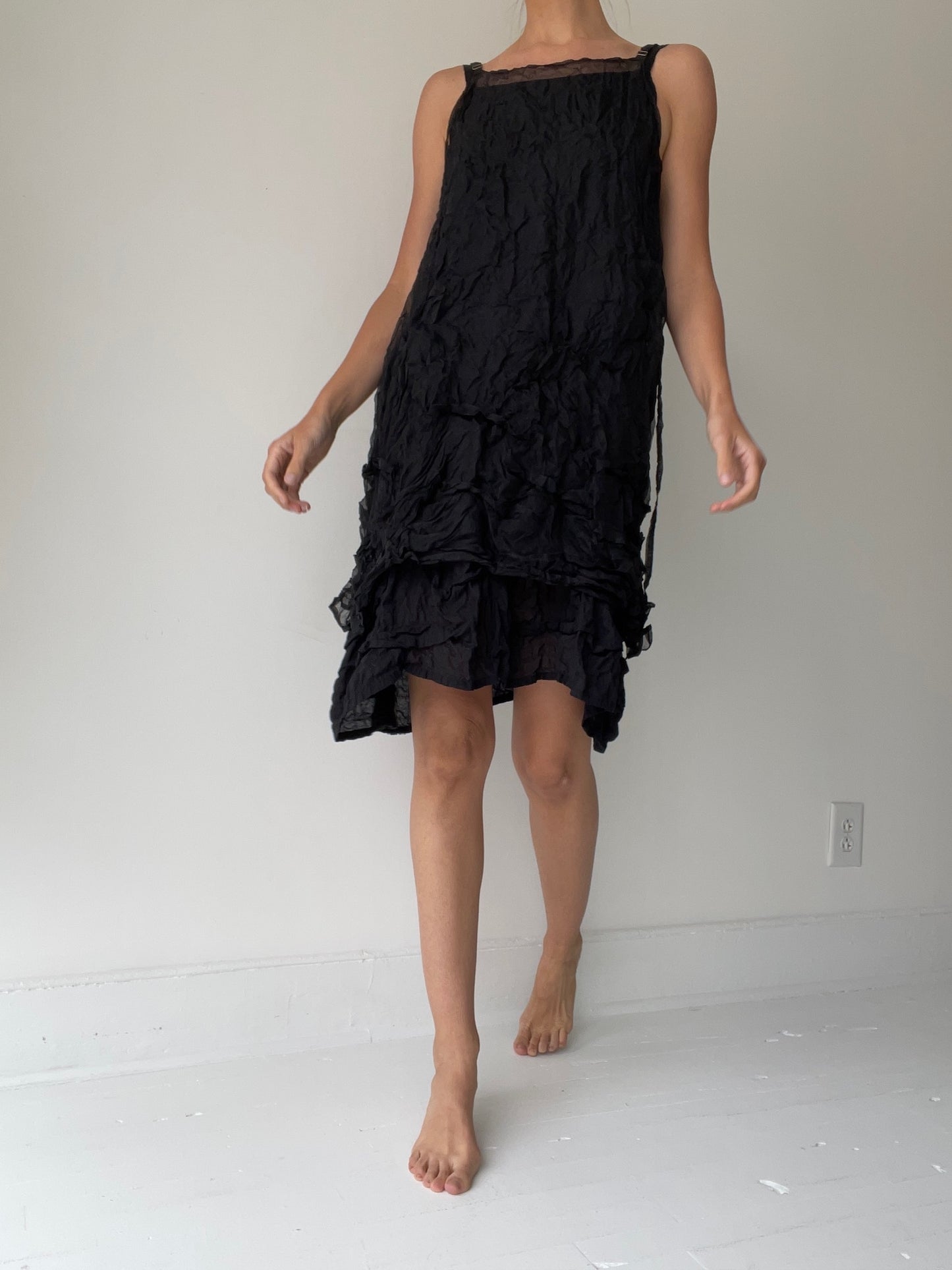 krista larson short wavey slip