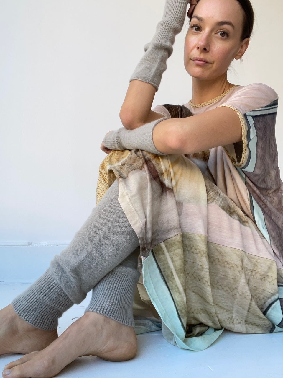 chisaki leg warmers LIGHT GREY