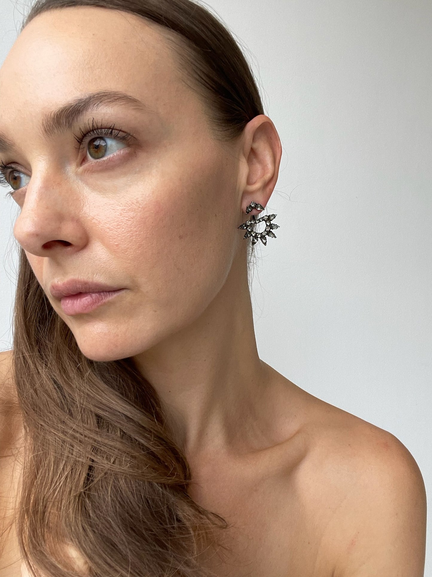 lionette yonti ear jackets