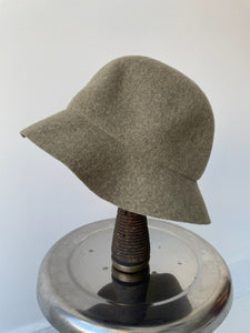 chisaki polo hat KHAKI