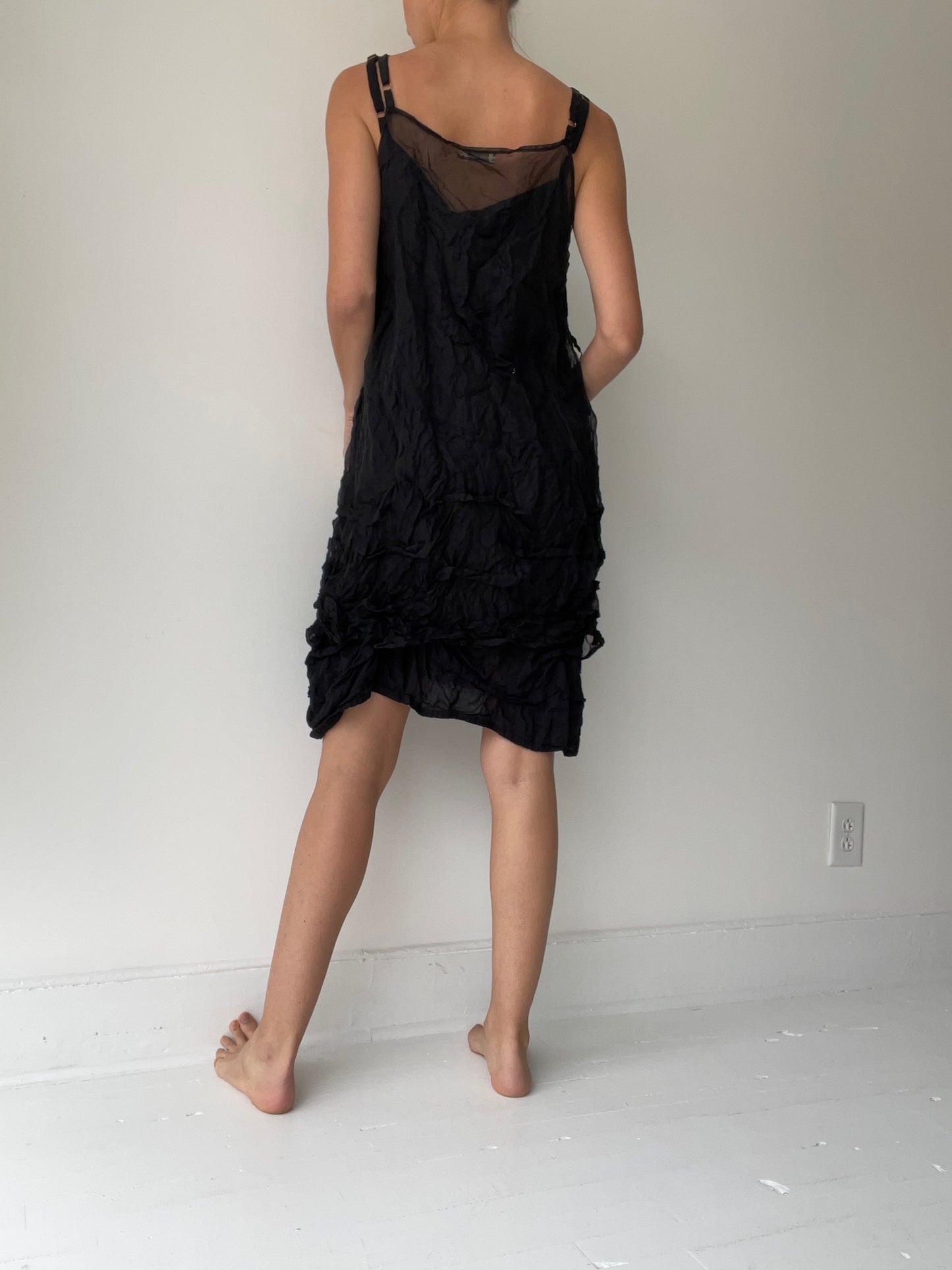 krista larson short wavey slip