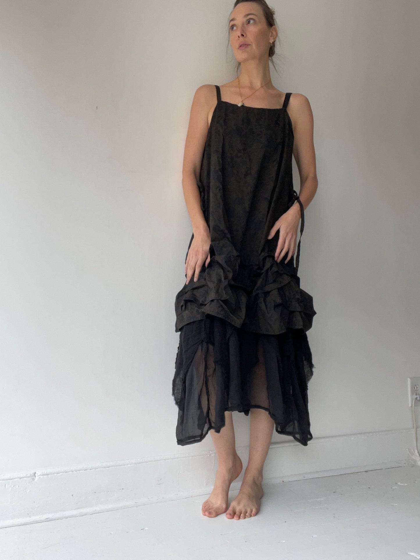 krista larson short wavey slip black floral