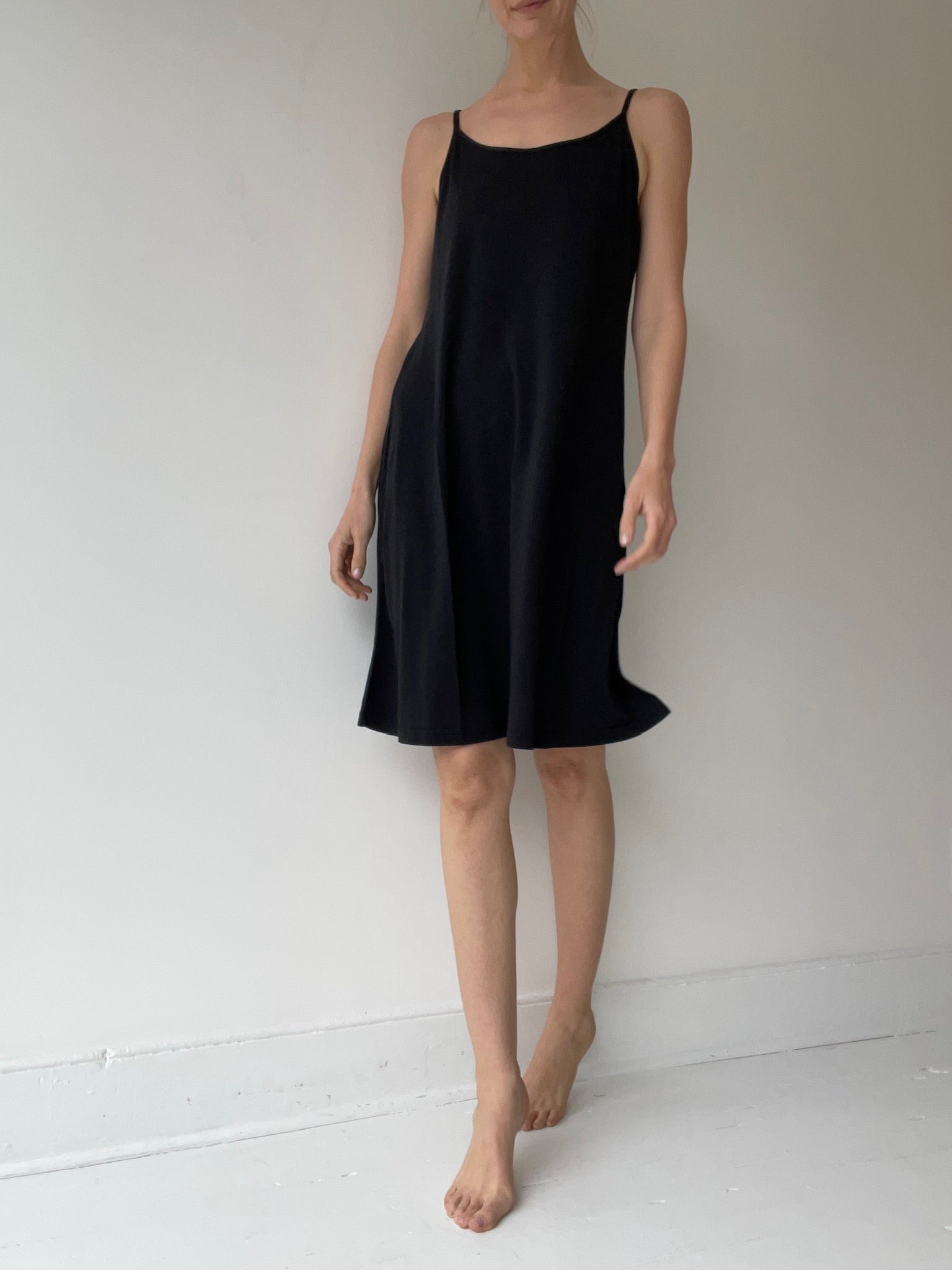 a stretch slip BLACK by rundholz black label 64