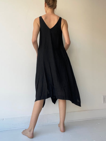 forme d’expression black short cloche dress