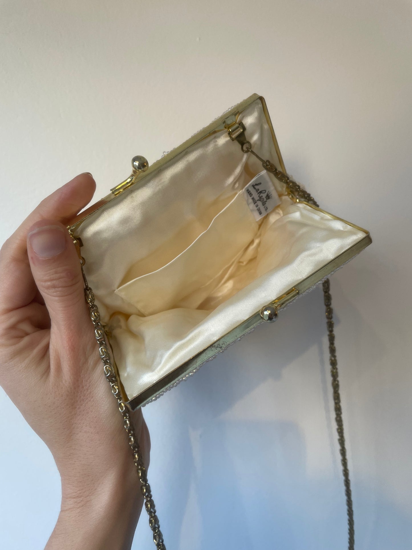 vintage cream shell purse