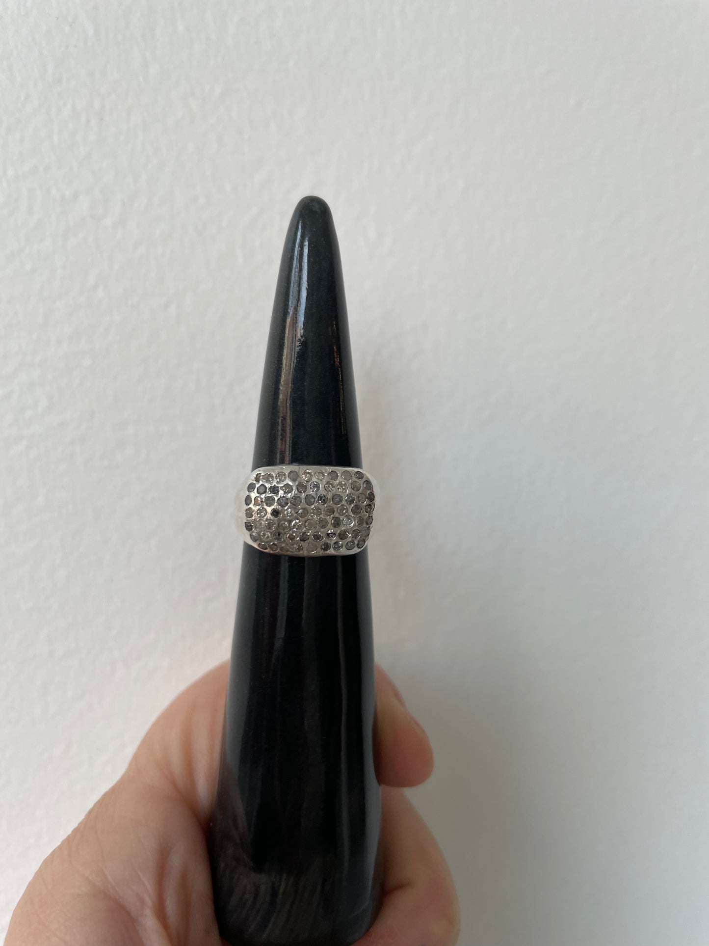 naida ring