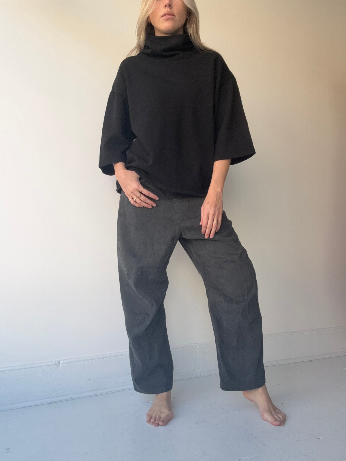 mantra sol funnel neck top