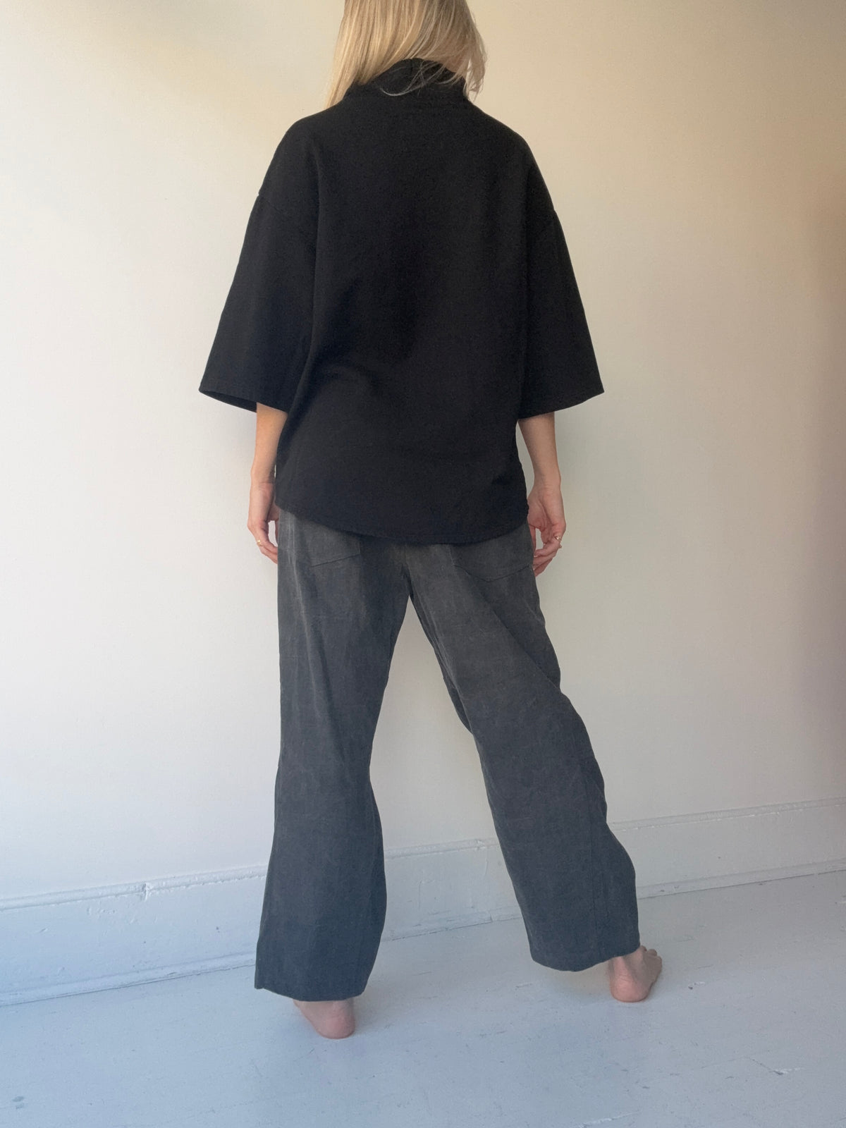 mantra sol funnel neck top