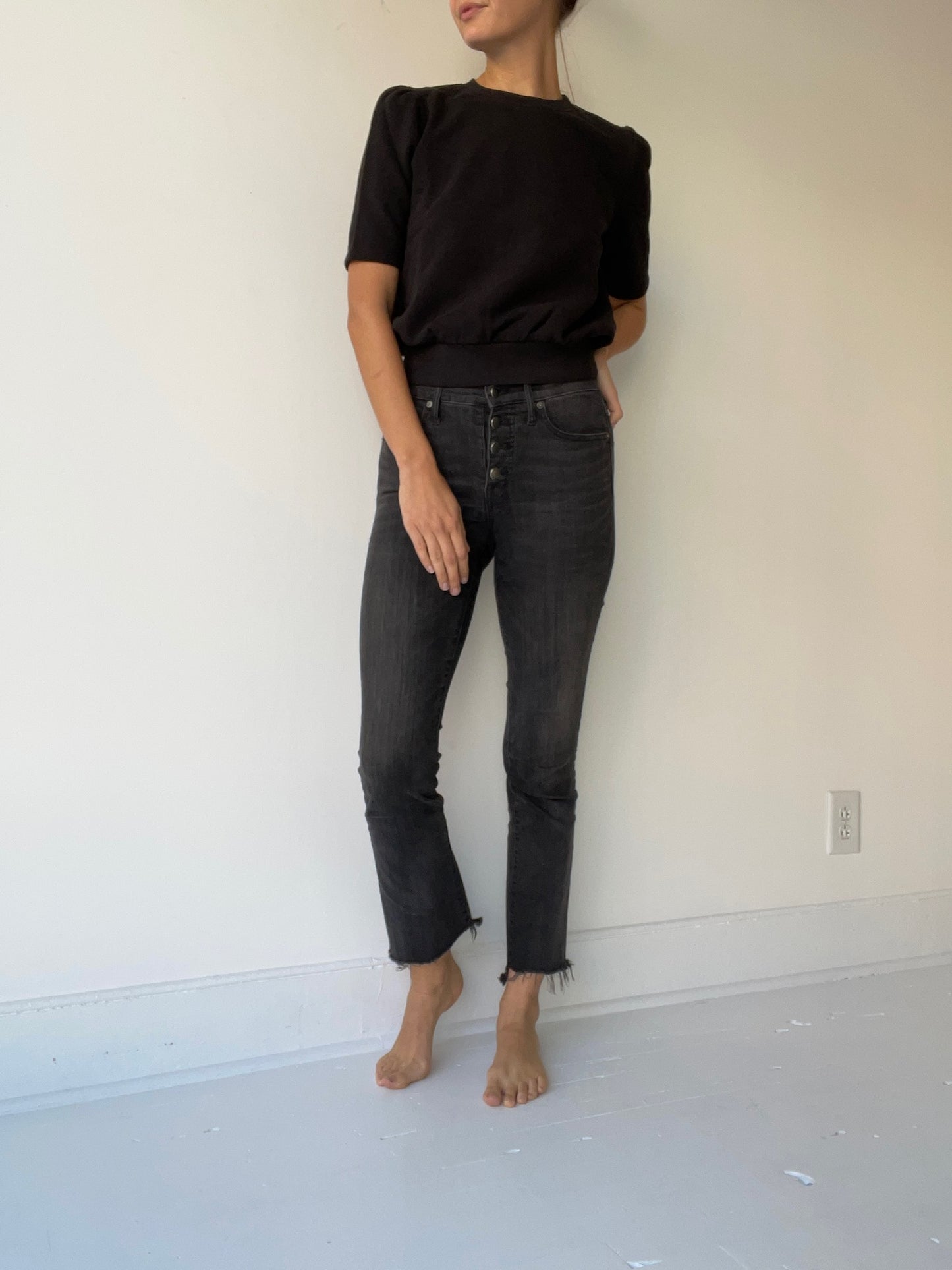 it is well puff sleeve sweatshirt