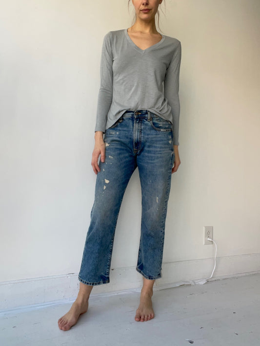 it is well misty long sleeve v-neck tee