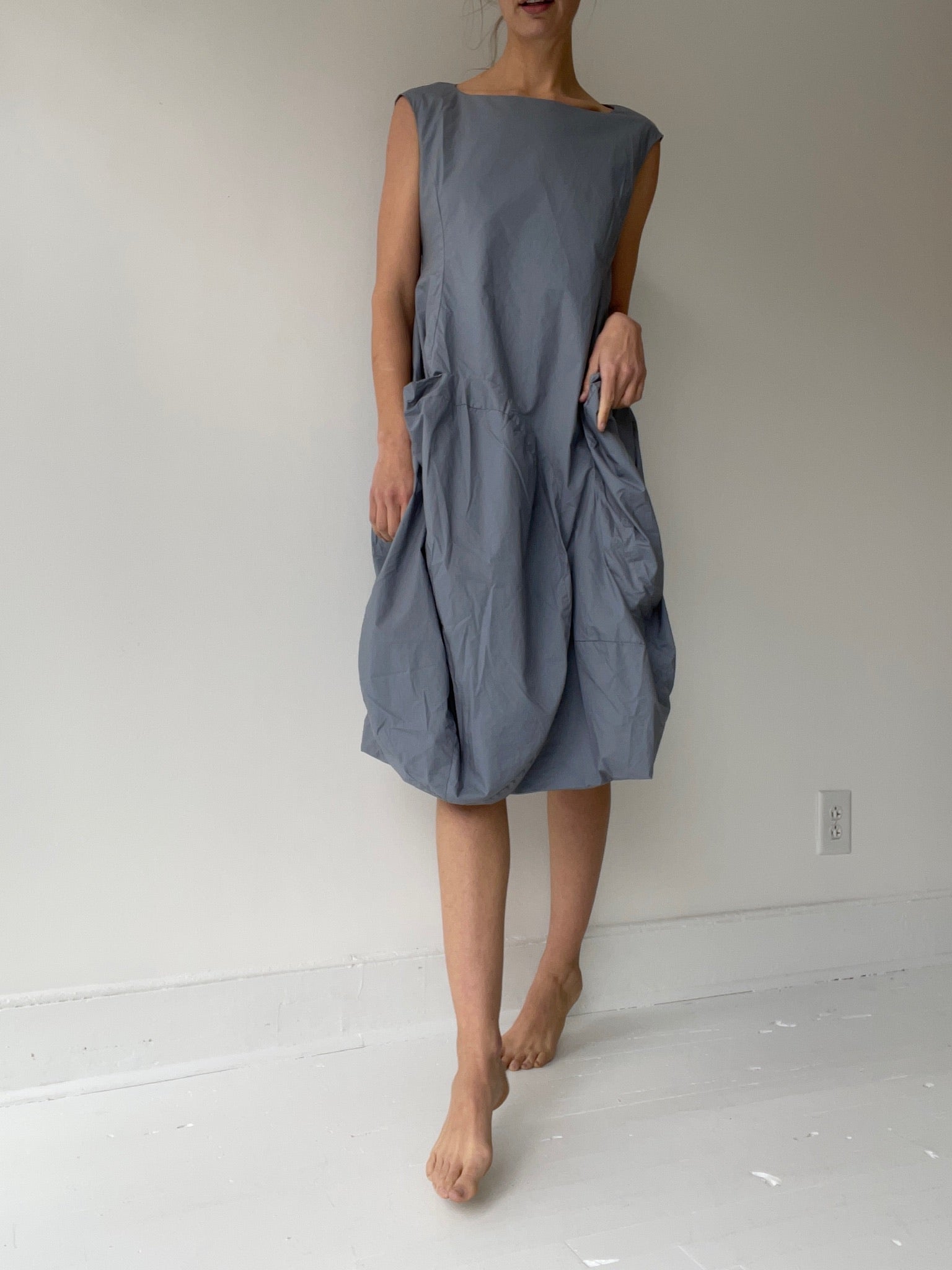 a circle pocket dress by rundholz black label 100
