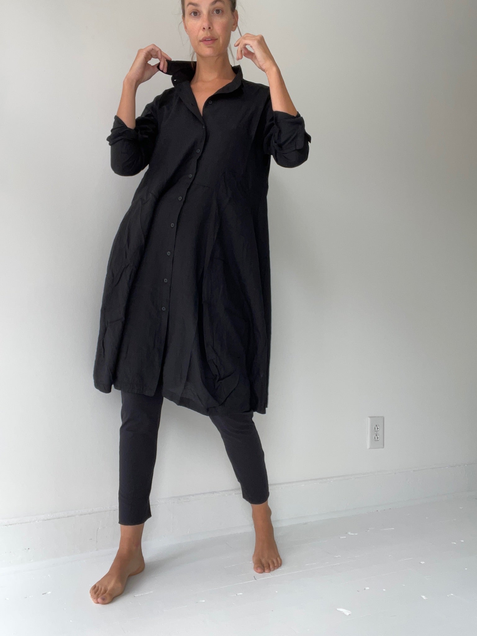 a rundholz black label button dress in 56% cotton/44% cupro black