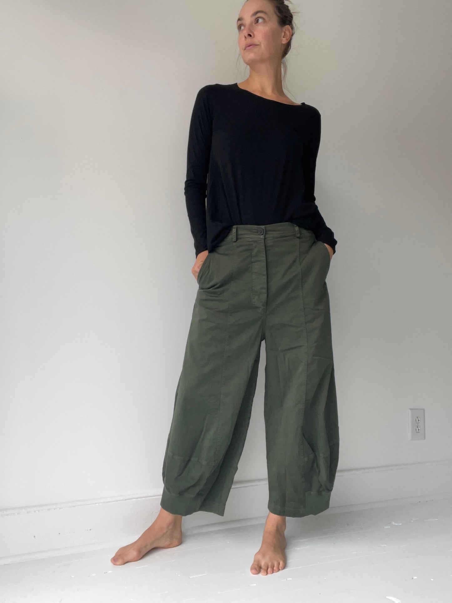 a rundholz black label twill pants with 97% cotton/3% elastane ”teal” *color is green