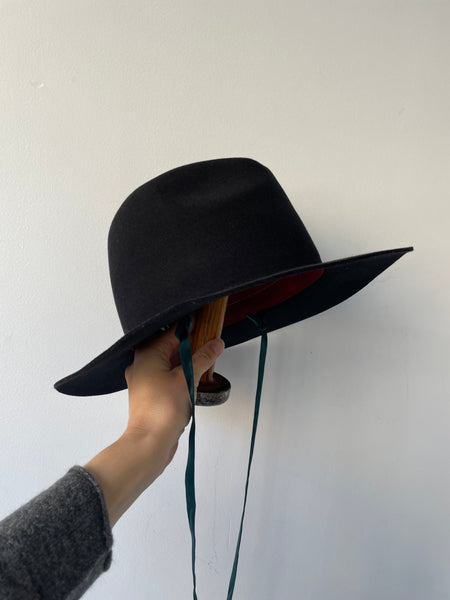 tailer hat