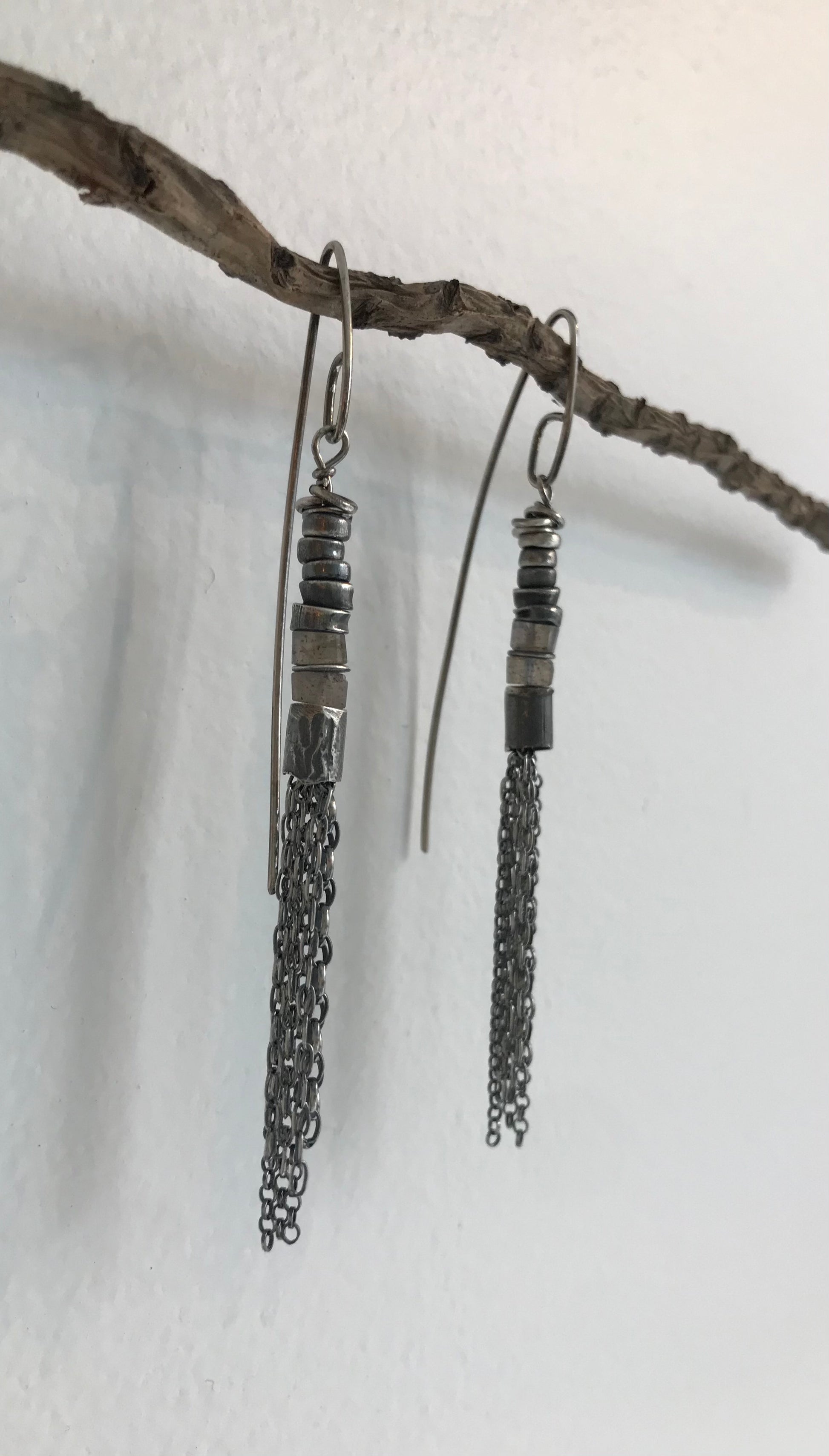 an earrings in sterling silver and labradorite
