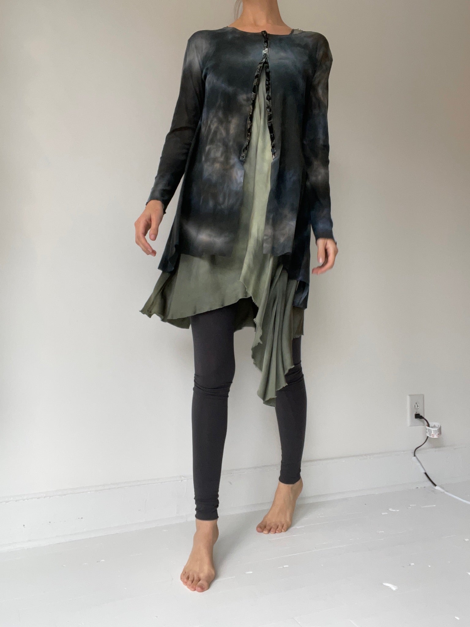 a preloved tie dye cardigan by robin kaplan size medium