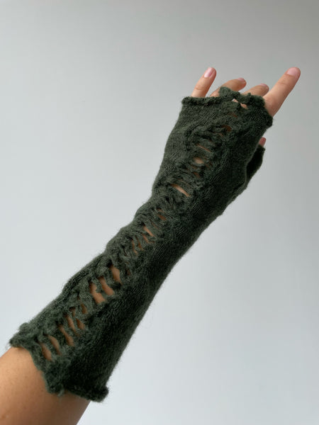 GREEN wool gloves
