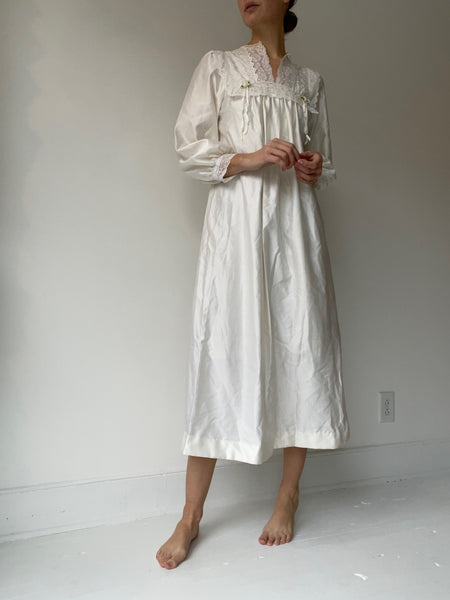 vintage nightgown #4
