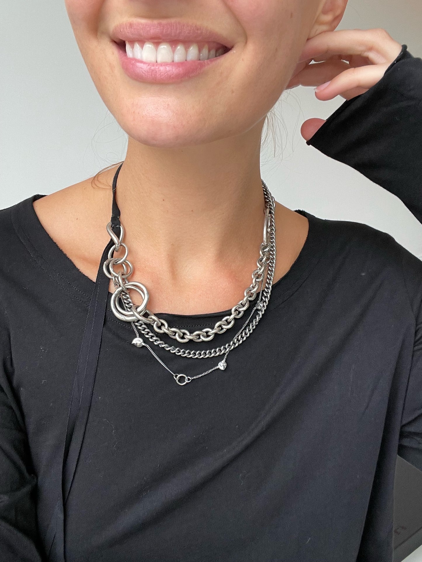 goti ribbon chain necklace