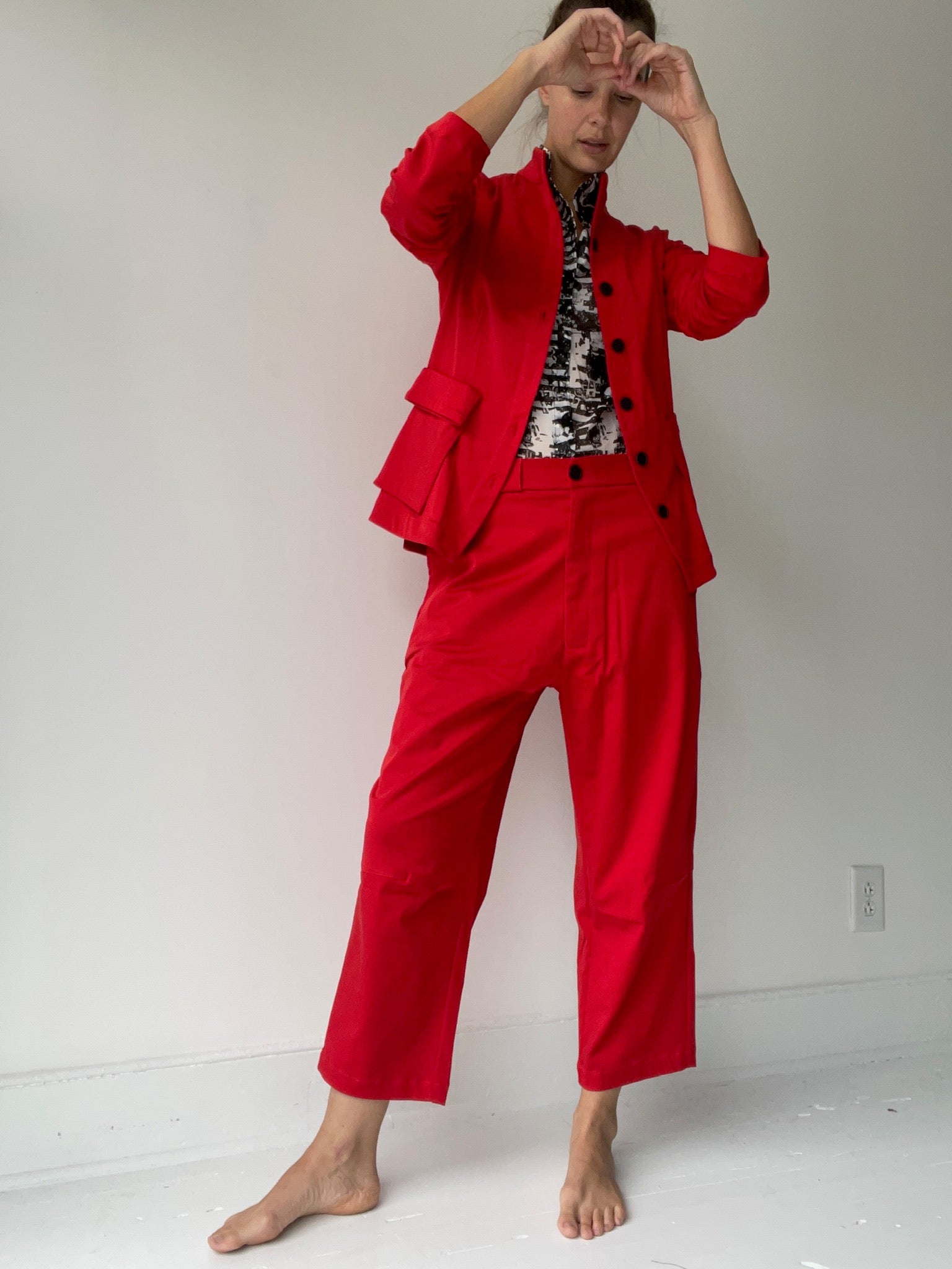 a pal offner cropped trousers with 62% tencel/36% cotton/2% elastane poppy red