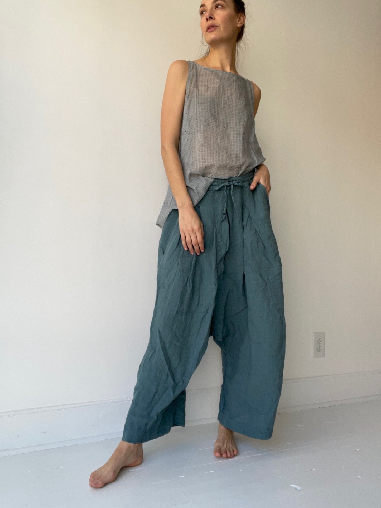 a vic linen trouser pants by rundholz black label 100